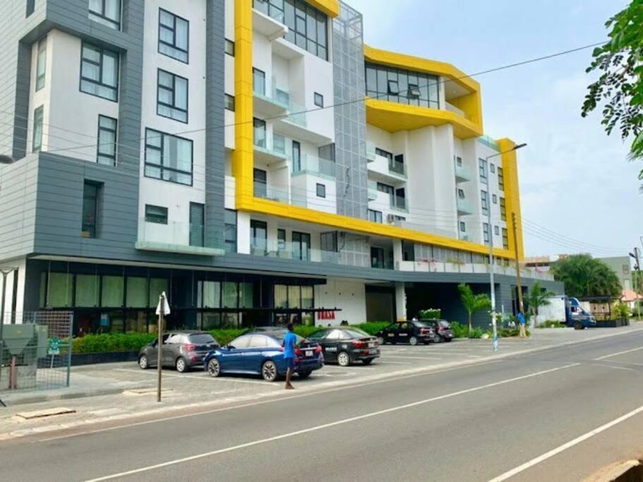 Luxury Labone Edge 2-Bedroom Apartment In Accra - Fivehills Homes Exterior photo